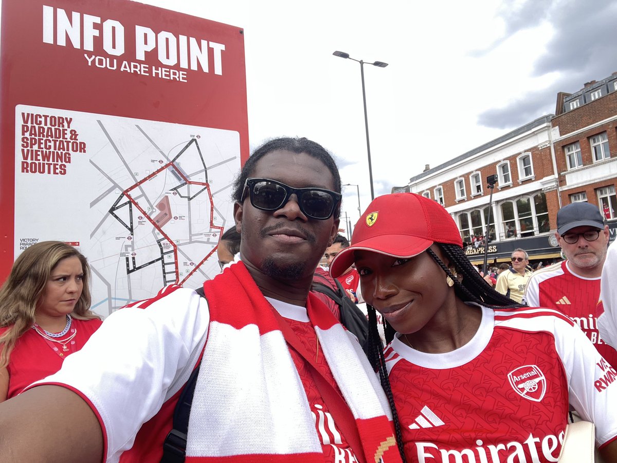 _Tobolos_'s tweet photo. “Hey kids, your mum and I got married in Islington, Arsenal won the league that season, and we kissed at the parade. True story” https://t.co/V5oIV7zJaV