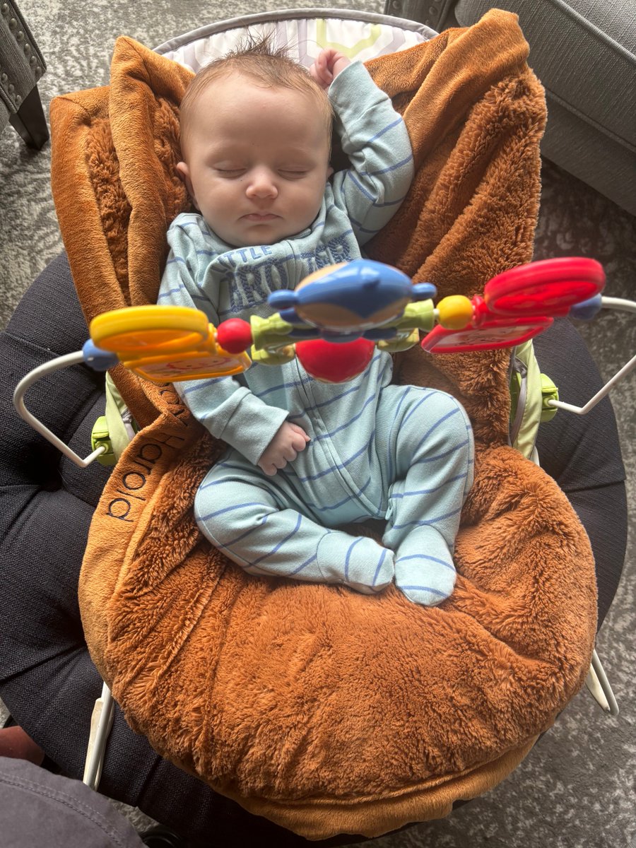 HaroldMears's tweet photo. I’m watching my grandson for a couple of hours. A clean diaper and a bottle and now it’s nap time.😴 https://t.co/7mJmyIFlaO