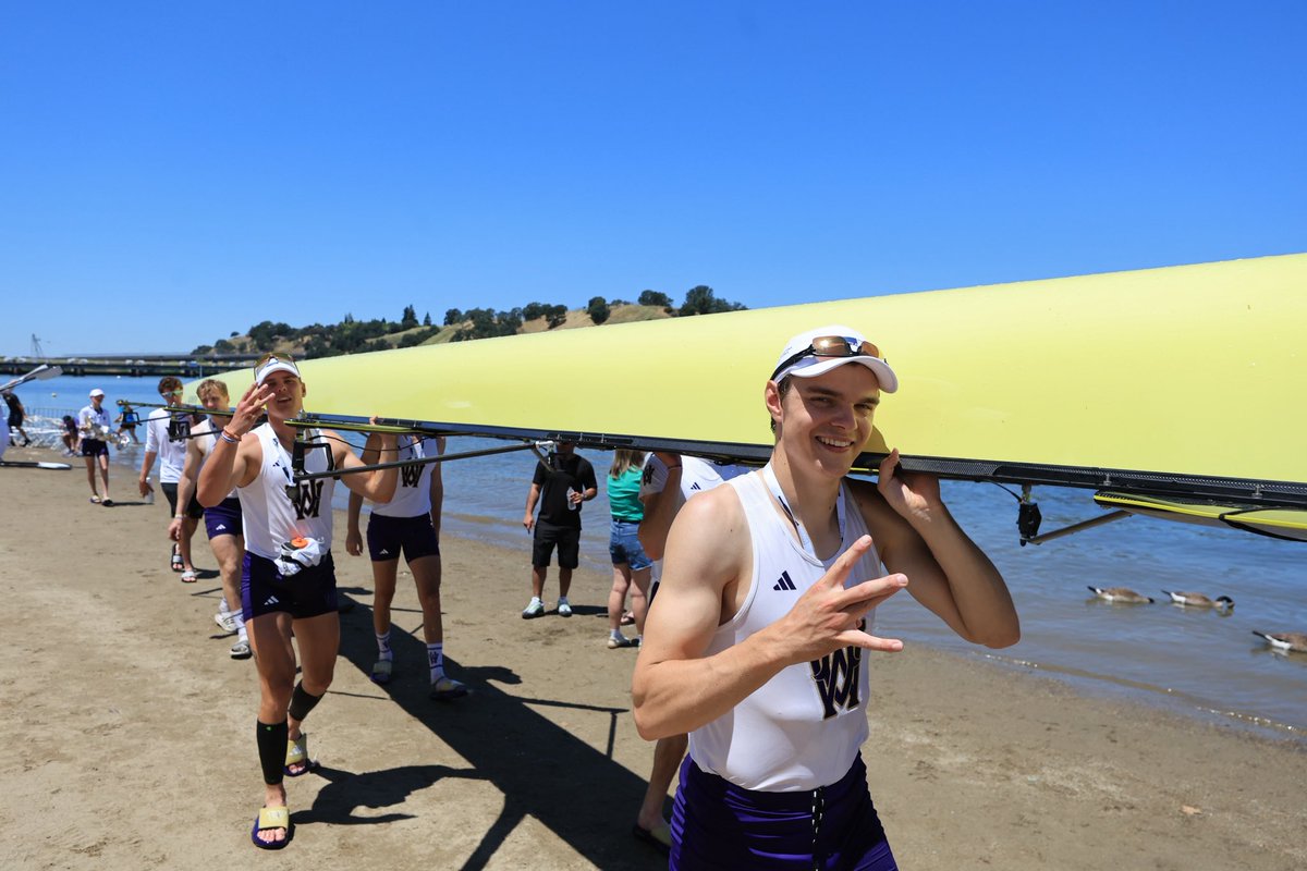 UWAthletics's tweet photo. 🏆 NATIONAL CHAMPS

Today, men’s rowing:

🚣 Won their 22nd National Championship 
🚣 3v8 won the Stewards’ Cup
🚣 2v8 won silver 

DAWGS😤🐺

#GoHuskies x @UW_Rowing https://t.co/lQK1E0BS7K