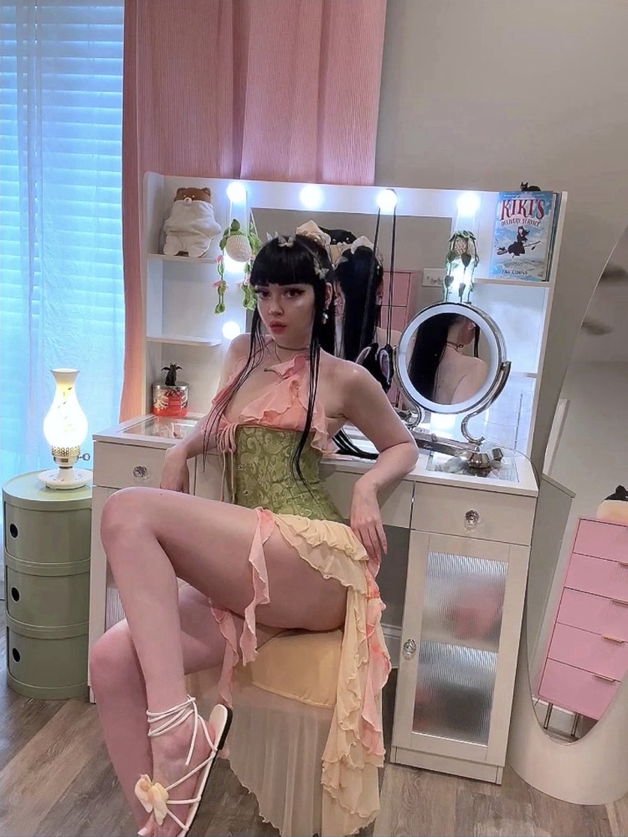 kittyzat13's tweet photo. 🌷࣪˖ 𐀔⋆˚࿔🧚🏻‍♀️⊹ ࣪ ˖⋆🎀✴︎.°˖🍃
#fairy #fairycore  #cottagecore #RenaissanceFair #pink https://t.co/9aVLym2Qnn