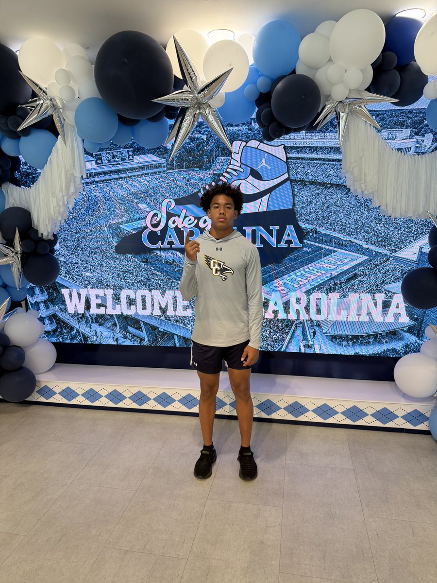 richallen_iv's tweet photo. Had a great time at UNC. Thank you @lancethompson_ & @giddings_cory, can’t wait to comeback. https://t.co/tdQ7lZiEph