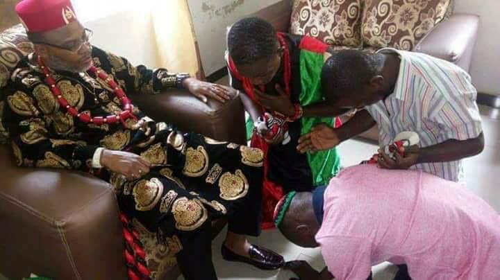 Ade2likes's tweet photo. @IgboPerspective This? https://t.co/5EkuLJ2u3w