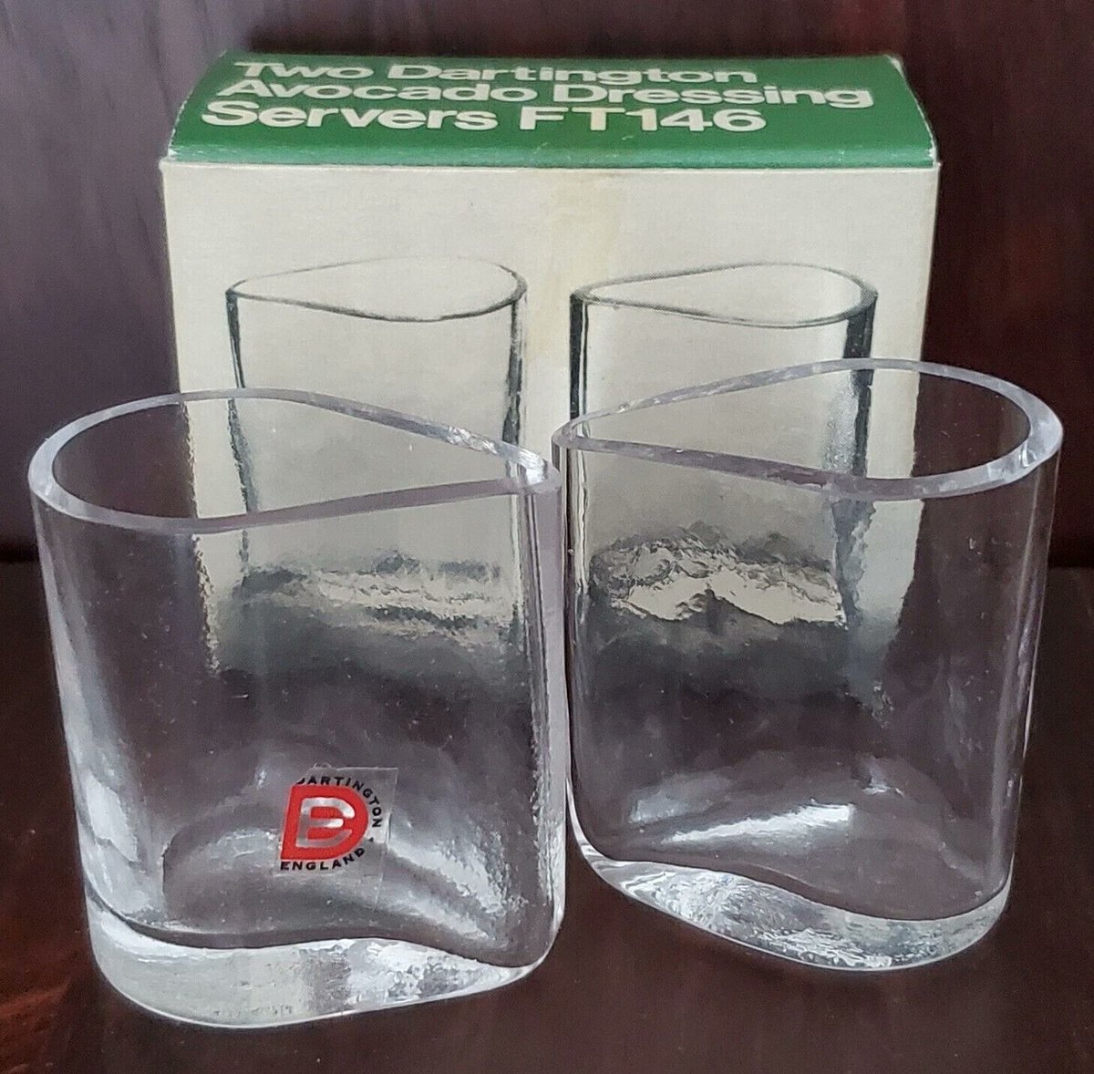 TreasuresByBren's tweet photo. Vintage glass Dartington Avocado Salad Dressing Servers by Frank Thrower. https://t.co/mMwp1vxwPR #salads #saladdressing #vintage #frankthrower #sponsored https://t.co/HuNvPRNJvT