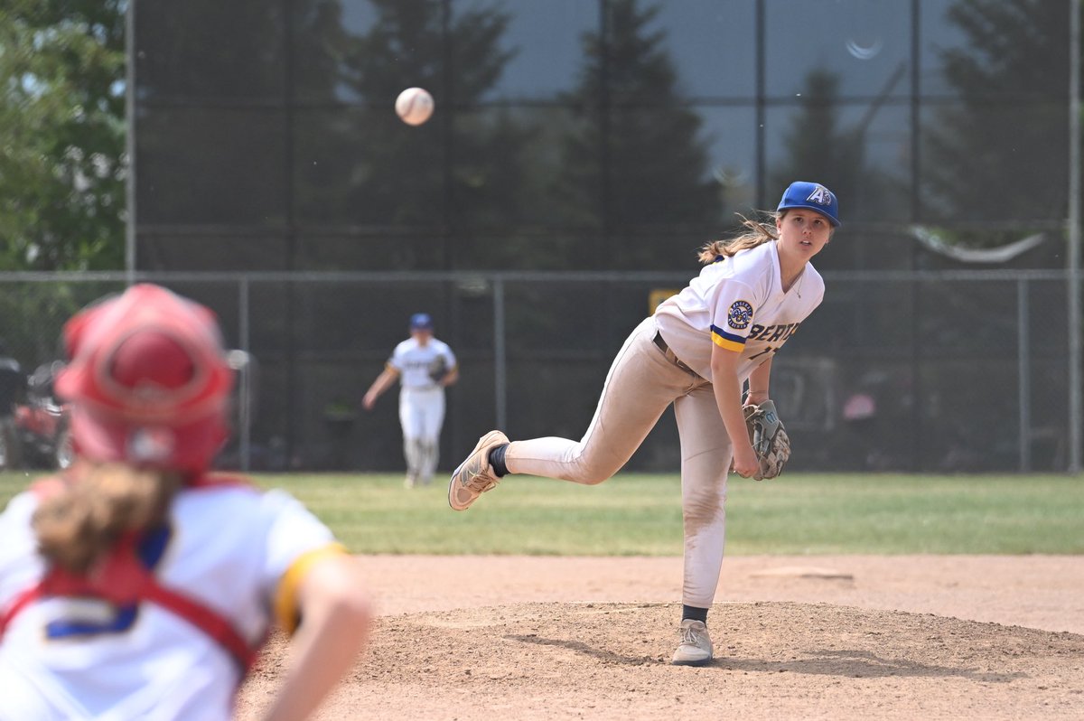 TeamAlbertaBSB's tweet photo. 16U Girls at the Darin McDonald ✅

Some pre selection camp action as the group prepares for the journey to Moncton, NB for the @baseballcanada 16U Girls National Championships, August 20 to 23.

#GoBighorns 🐏

(via: Hilda Siemens) https://t.co/retQX5nxC2