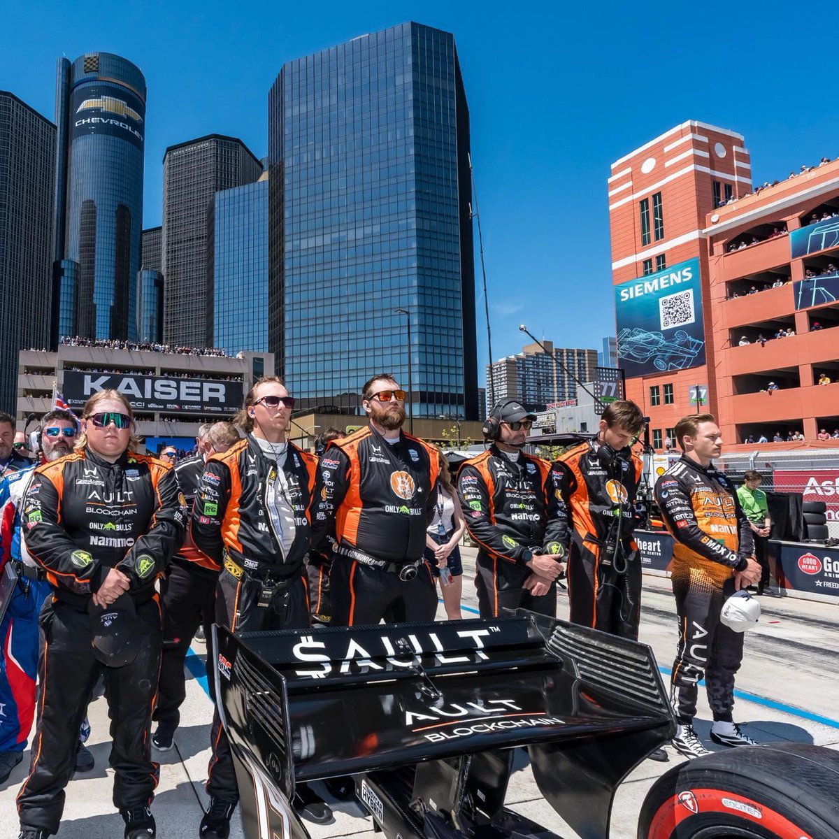 aultblockchain's tweet photo. Strong showing this weekend from @dennis_hauger as he finishes P13 at the Chevrolet Detroit Grand Prix. 
Every lap was a fight, the Ault Blockchain team had plenty of support this weekend including that of celebrity chef @cheftoddenglish 
#detroitgp #onlybulls #meyershankracing https://t.co/MrZuFzMJq3