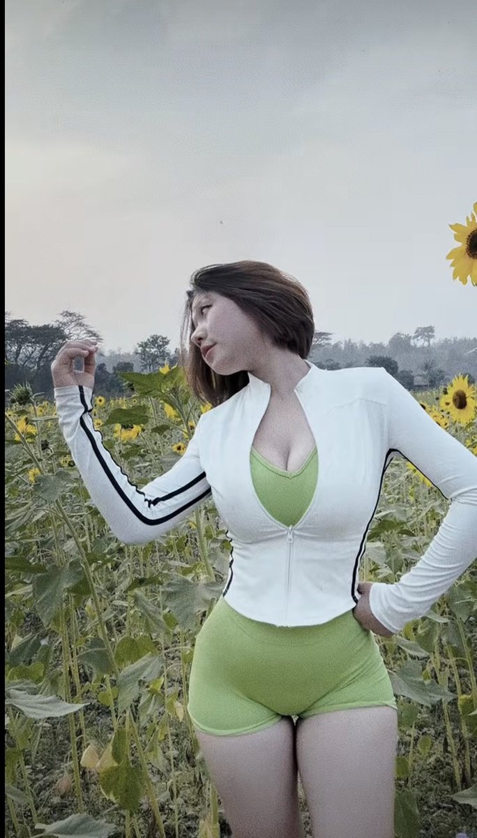 ztumerry's tweet photo. outfit tight enough?
#bbc #bnwo #asian #bbcobessed #qos #burmese https://t.co/Cex79WAYvl