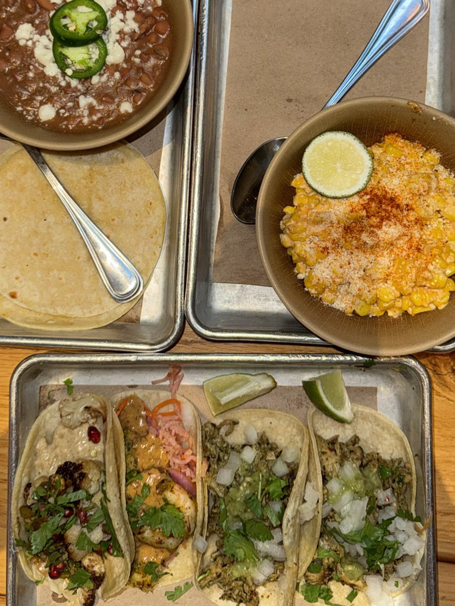 centralfleatz's tweet photo. What’s your go-to taco order? 🌮😋 featuring tacos from @bartacolife in Doctor Phillips! https://t.co/KlRT0nokIJ