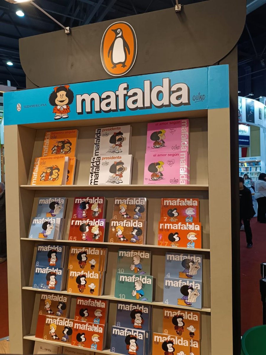 cuellar089's tweet photo. Ediciones De La Flor 🇦🇷 cierra sus puertas. La editorial de #Mafalda por décadas se va tras vender sus derechos a una multinacional. Paradoja para la pequeña revolucionaria que quiso cambiar el mundo desde una viñeta 🌎 pero la crisis libertaria de @JMilei  no perdona https://t.co/LpVEI4K16H