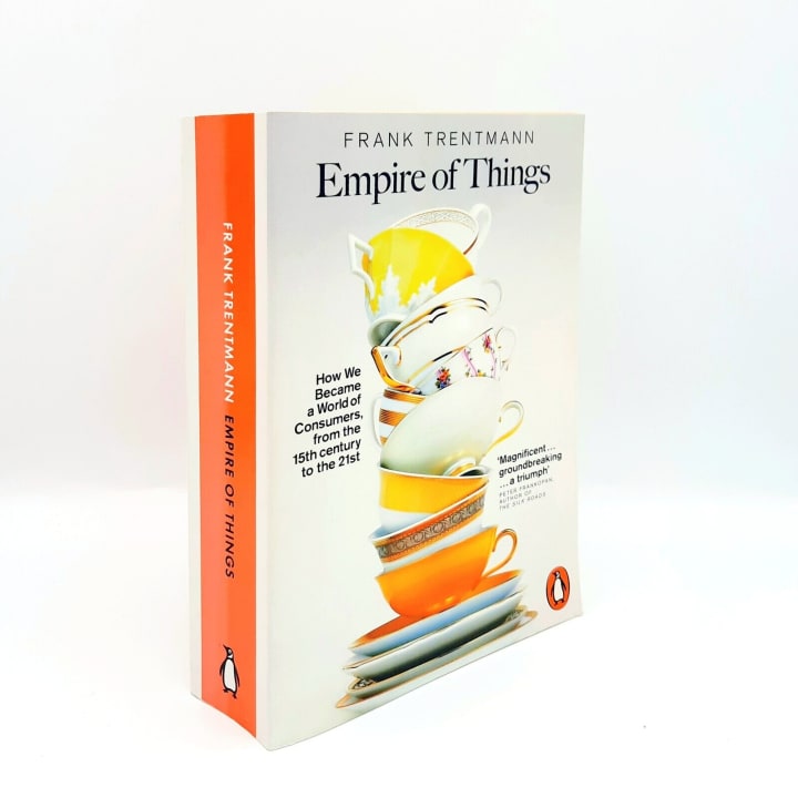 agahens's tweet photo. Frank Trentmann'ın muhtemelen yakında Türkçeye de çevrilecek olan Empire of Things adlı eseri, küresel bir tarih yazmaya çalışsa da anlatının omurgası hâlâ Avrupa'da ortaya çıkan dönüşümler üzerine kurulduğu için Braudel'den miras kalan Avrupa istisnacılığı varsayımından https://t.co/jyOhelWuAF