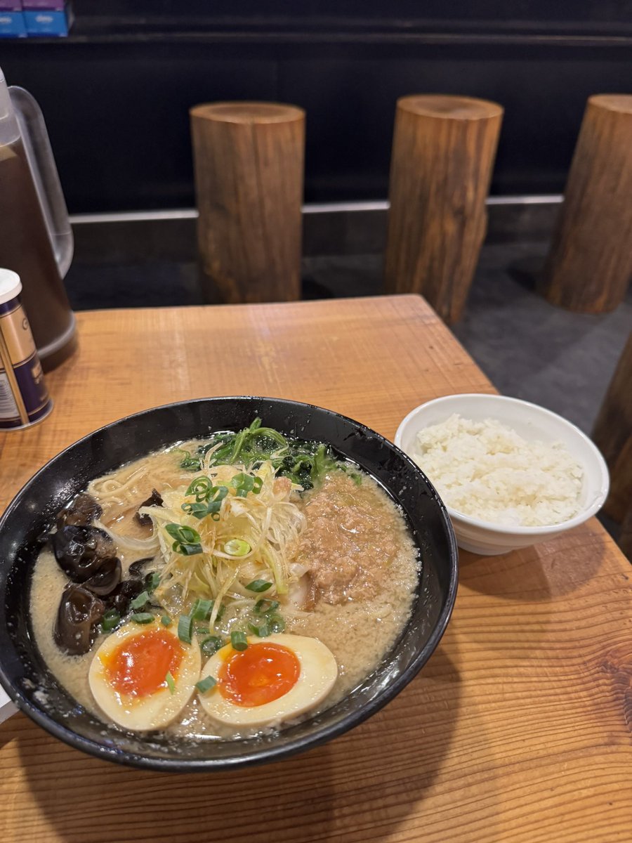 wanwan_ner's tweet photo. ドパオバ、躁鬱、社不 https://t.co/QVwk4ArbLw