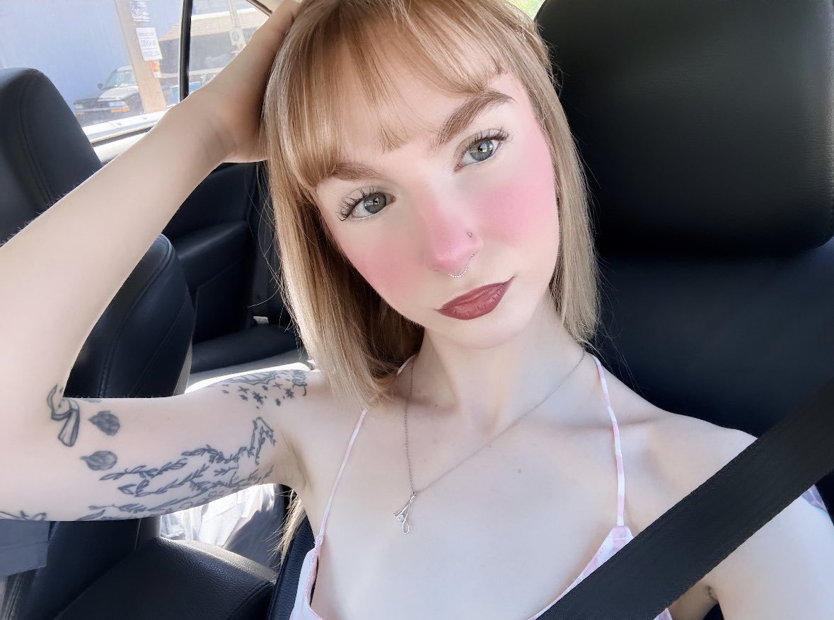 alyssa marie angel 🎀 tweet media
