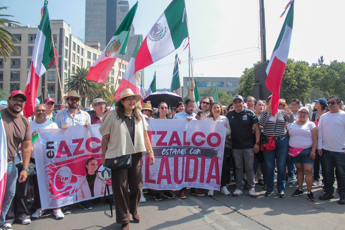 NancyNunezmx's tweet photo. A dos años del triunfo histórico que abrió una nueva etapa para nuestro país, seguimos avanzando con la Presidenta Claudia Sheinbaum, con la convicción de que gobernar es servir al pueblo. 🇲🇽

La transformación se construye con honestidad, resultados y un profundo amor por México. 

Hoy, bajo el liderazgo de nuestra presidenta, Claudia Sheinbaum, se consolida un proyecto que pone en el centro el bienestar de las familias, la justicia social y el desarrollo con igualdad.

Sigamos trabajando juntas y juntos para fortalecer esta transformación que nació del pueblo y continúa dando resultados para todas y todos. ❤️🇲🇽

#ClaudiaDaResultados