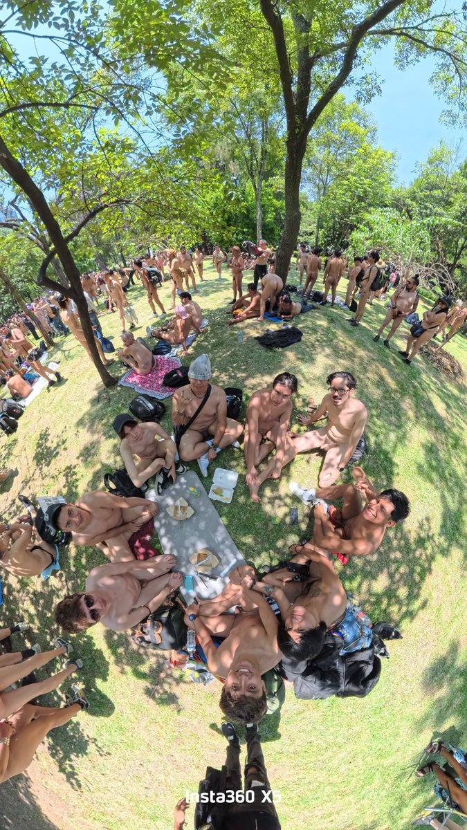 ANDOCONOCIENDO's tweet photo. DÍA AL DESNUDO 2026 
CDMX #NUDISMO #NUDISMOSOCIAL #DIAALDESNUDO https://t.co/nb005x5pYh