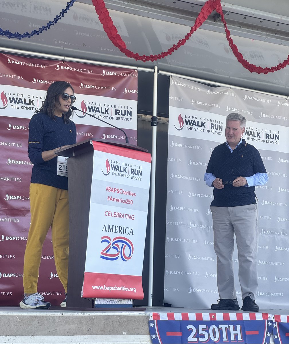PWAYNJ's tweet photo. At the BAPS Charities walk-run, Council President Michele Lombardi (Ward 4), Councilmember Gabrielle Cahill (At-Large), Councilmember Dennis Espinosa (Ward 2) &amp; Mayor Brian C. Wahler were happy to see U.S. Representative @FrankPallone and many #Piscataway residents. https://t.co/khAUh5bTTw