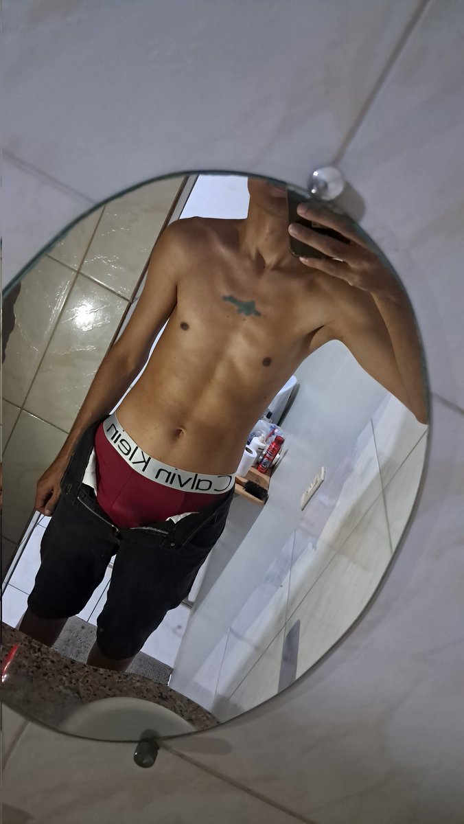 bieldot20cm's tweet photo. Umas fotinhas top 😁🔥🥵 um pouco mais comportado kkk pra vê sem vai no https://t.co/aT8UocJ9YE
#novinhodopirocão #brotheragemheteroㅤㅤㅤ #novinhopirocudo https://t.co/NPRJjdEE9l