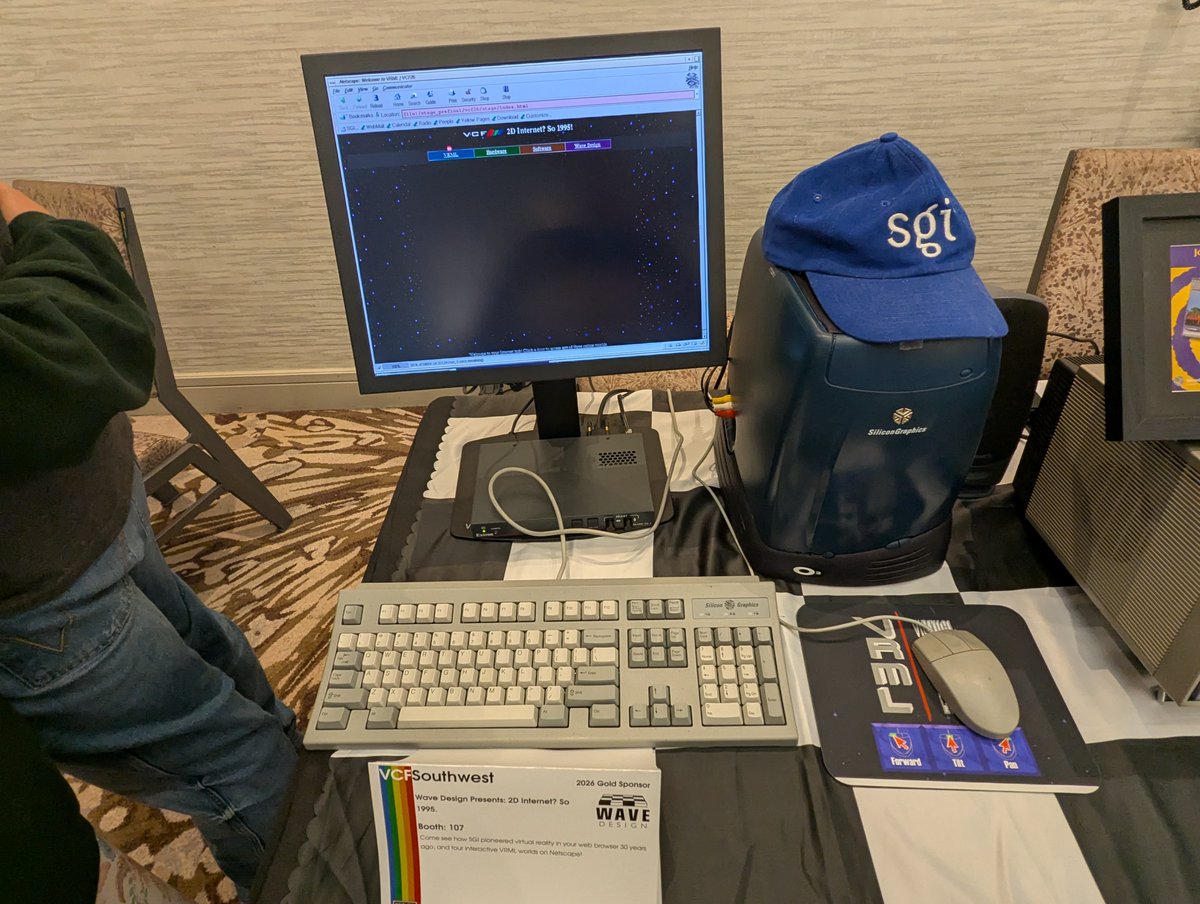 RetroTechChris's tweet photo. Silicon Graphics was represented at the show. Check out this cool little app written in VRML. #VCFSW https://t.co/lSY6exhKxs