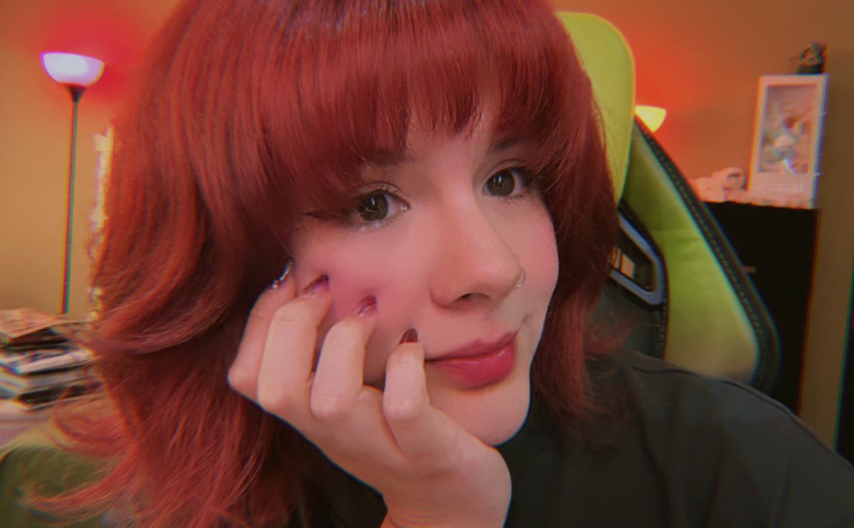 MaffyRocha's tweet photo. Hola hoy es dormingo de tiltearse en lol 🍒

TTV/MaferRocha ✨ https://t.co/KDuVR4J6Ba