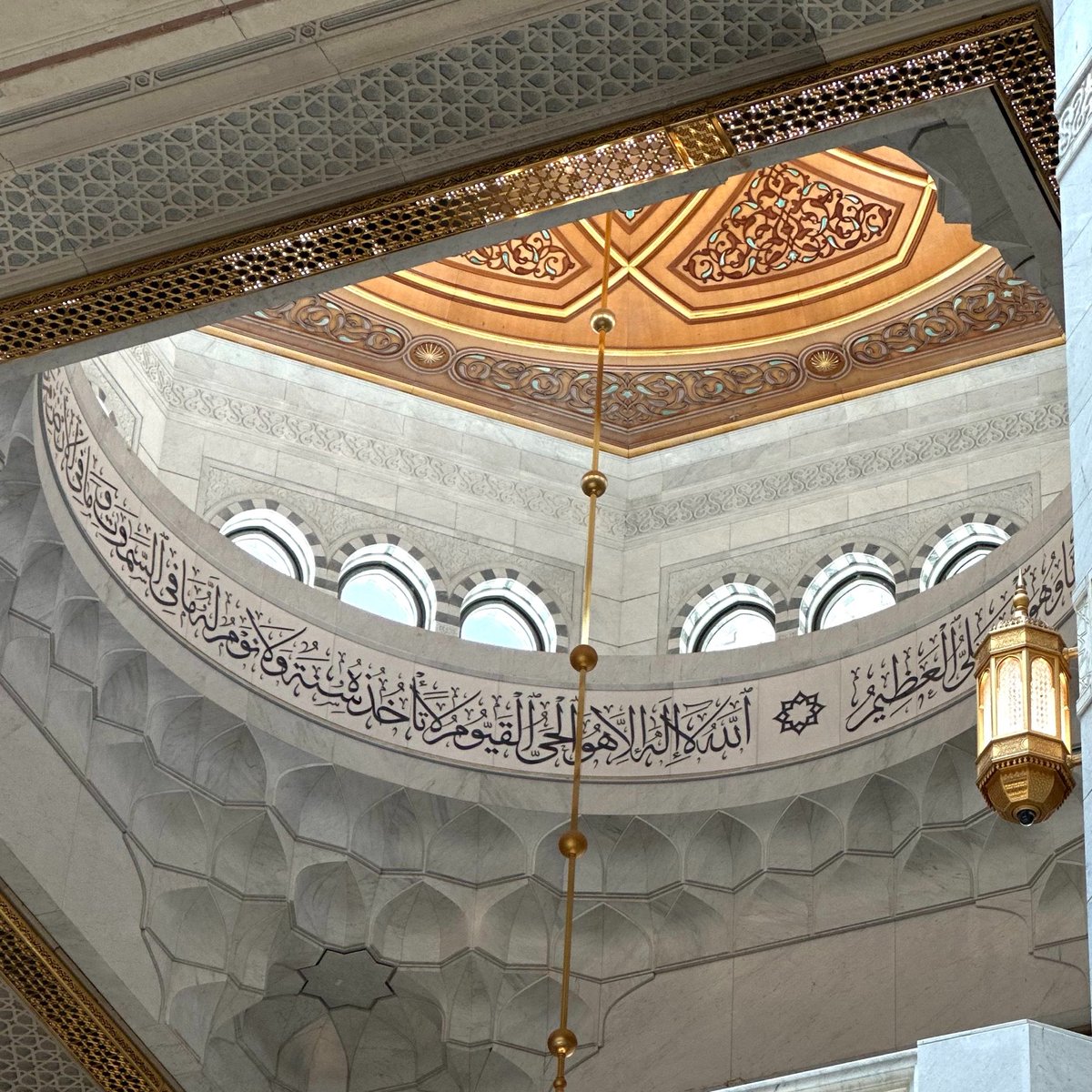 7muni5's tweet photo. الحمدالله على التمام اللهم أجعله حجًا مبرورًا وسعيًا مشكورًا وذنبًا مغفورًا 
اللهم لا تجعل هذا آخر عهد لنا ببيتك العتيق ❣️ https://t.co/mKKXLGiRHu