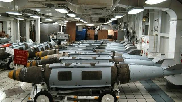 Oct7NeverForget's tweet photo. Kyiv has unveiled its own precision-guided aerial bomb, the "Vyrivniuvach" ("Leveler").

The new weapon is being described as Ukraine's answer to the American JDAM system.

The Vyrivniuvach is the first Ukrainian-made guided glide bomb, developed by DG Industry as part of the Brave1 defense technology cluster. Its key advantage is cost: it is estimated to cost roughly one-third as much as the American JDAM-ER (Joint Direct Attack Munition – Extended Range).

Key characteristics:

Warhead: 250 kg

Development: Designed from scratch by Ukrainian engineers rather than copied from Soviet or Western systems

Range: Capable of striking targets at distances of dozens of kilometers

Accuracy: Equipped with modern guidance algorithms

Operational features:

All-weather capability: Can be used day or night regardless of weather conditions

Rapid deployment: Requires less than 30 minutes to prepare for release

Compatibility: Designed for use with Ukraine's existing combat aircraft

Integration with Western fighters such as the F-16 Fighting Falcon and Dassault Mirage 2000 is also planned following additional certification.

The munition has reportedly completed all required testing, and Ukraine's Ministry of Defense has already purchased an initial experimental batch.

According to analysts, large-scale production could significantly expand Ukraine's ability to strike enemy rear-area positions, logistics hubs, and other high-value targets.