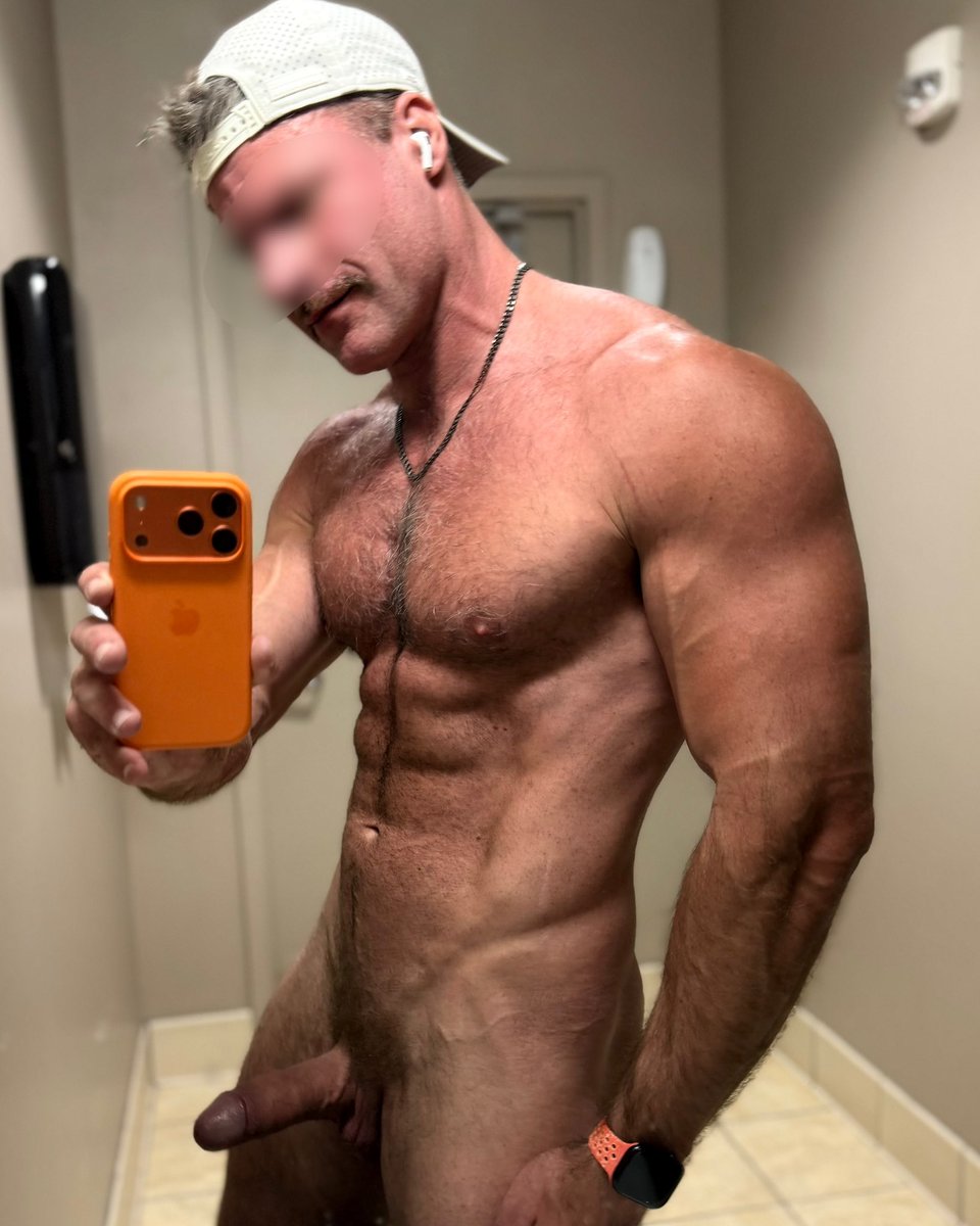 DenverDaddyDrew's tweet photo. Arm-day pump 💪🏼 https://t.co/xXM0WcoKRo