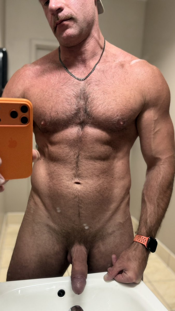 DenverDaddyDrew's tweet photo. Arm-day pump 💪🏼 https://t.co/xXM0WcoKRo