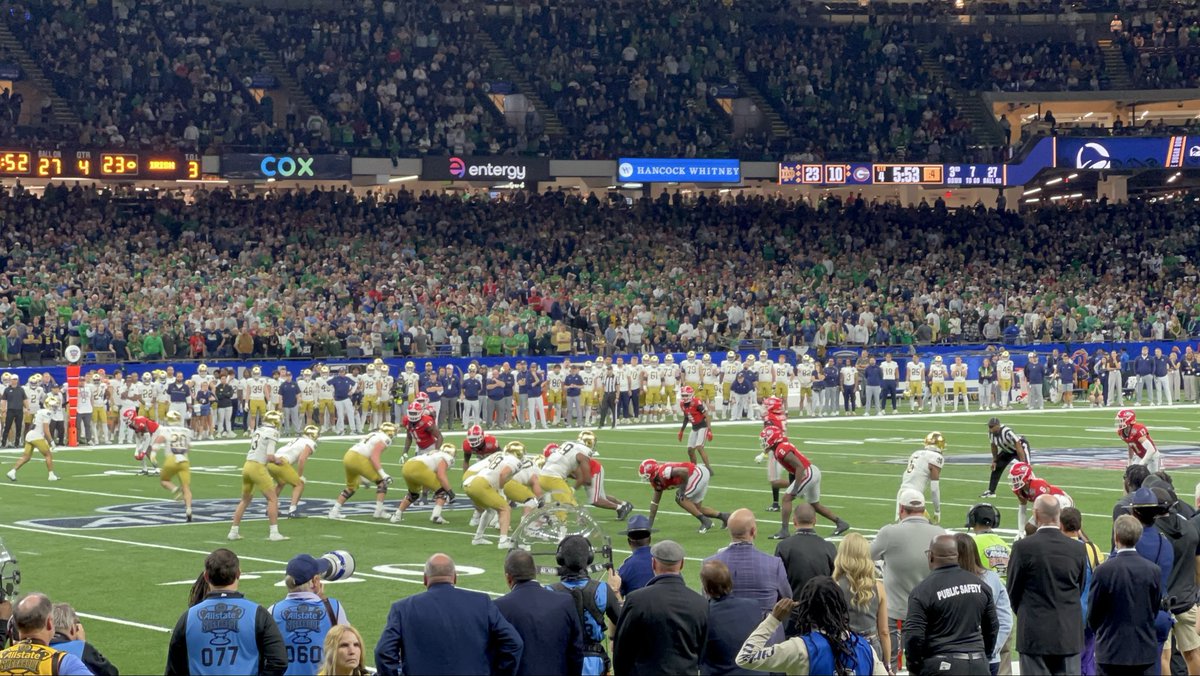 FanaticsNd's tweet photo. Sugar Bowl Sunday

Stadium: Caesars Superdome 
Game: 2025 Sugar Bowl
Opponent: Notre Dame vs Georgia 
Score: 23 to 10, Notre Dame
Down &amp; Distance:  3rd &amp; 7, ND 27 Yard Line
Time: 4th Quarter, 5:53 Left https://t.co/0QrN1Aj0V5