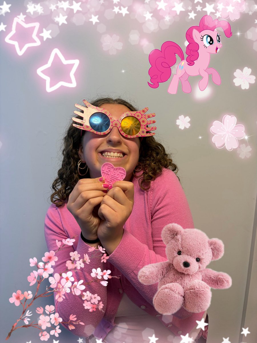 oakbbg2's tweet photo. 🩷 Pink represents playfulness and compassion! 😊 Our lovely Summer Term 2026 Chai Chanit, Ramona, will nurture a chapter full of kind BBGs (and also bring us delicious snacks 😋) https://t.co/iirjEluvZL