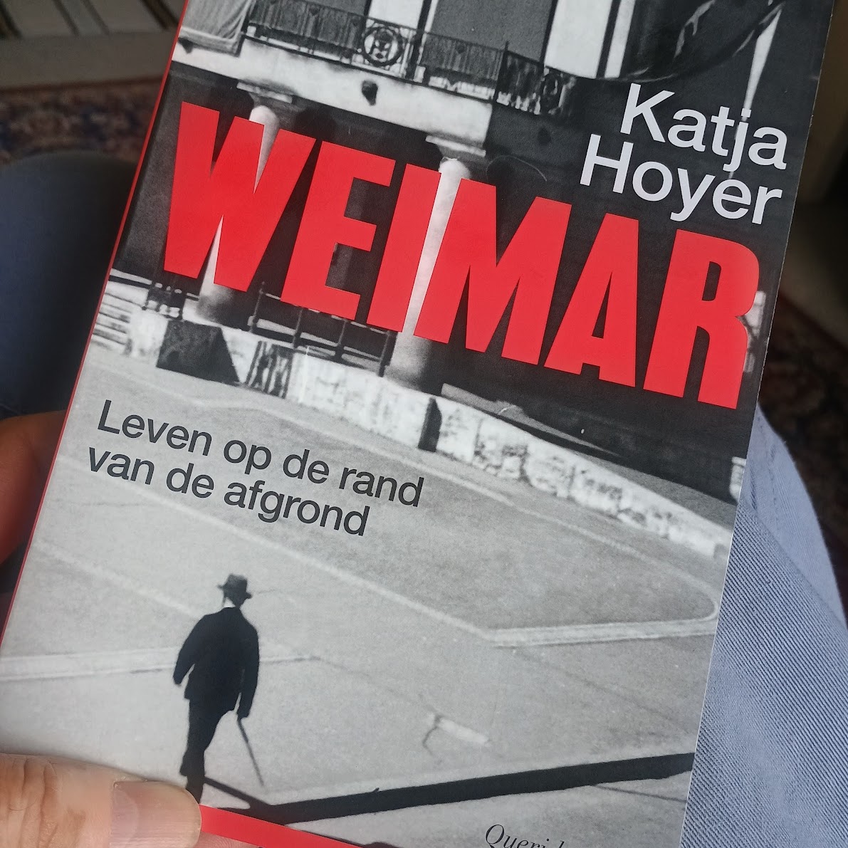 JMvanElk's tweet photo. @hoyer_kat Dutch translation arrived. Now reading... 😊 https://t.co/rhfKgt9znq
