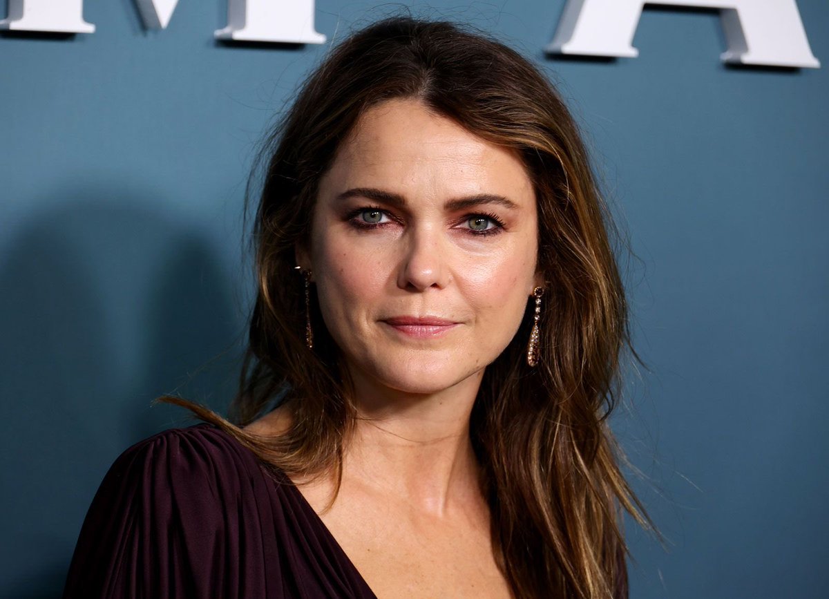 PaddyDeets's tweet photo. Has anyone seen Keri Russel and Jennifer Morrison in the same room at the same time? https://t.co/ekn18KGQzP