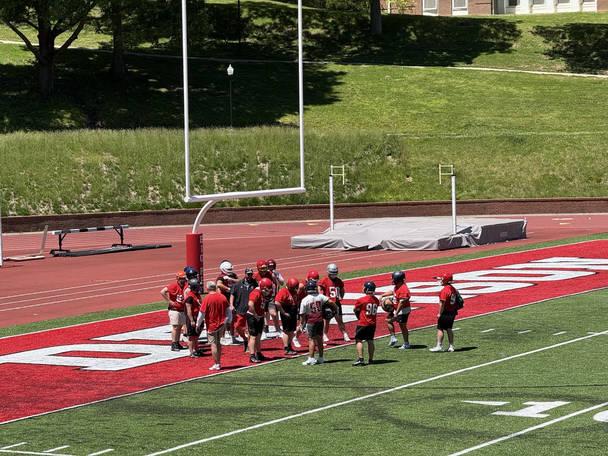 ahren_bowers's tweet photo. Had a great time back at Denison for camp. Learning from this coaching staff was an amazing experience. I’m extremely grateful for them and I can’t wait to be back!

@coachjo51 @coachhatem @coachbutler1960 @Moses_Adam_86

@CoachTurnquist @ZionsvilleFB @ZVille_Strength @dcgandy https://t.co/GDzObFPVkt