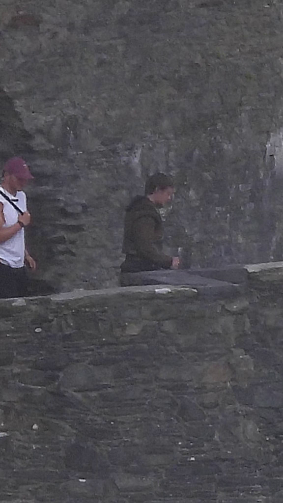 kconnorupdate's tweet photo. kit connor on the set of "elden ring" at dolbadarn castle in wales (📸: miss_x_k_x on tiktok) https://t.co/OoQeGTtPVS