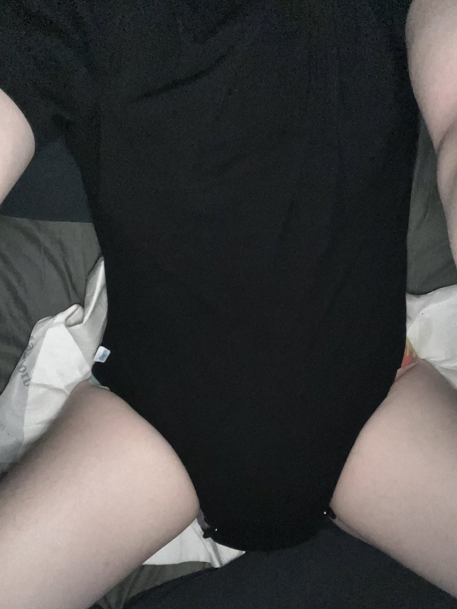 chyguy29's tweet photo. Can’t tell 

#abdl #abdlboy #diaperlover #diaperboy #bedwetter https://t.co/izTCfohJBW