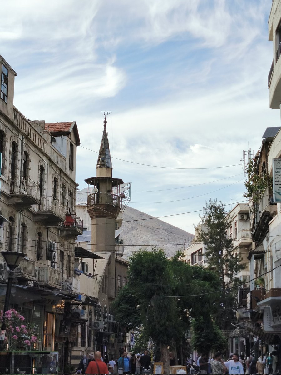 X7_963's tweet photo. بعد 10 سنوات 🇸🇾 🫂 https://t.co/IfhY6tuep2