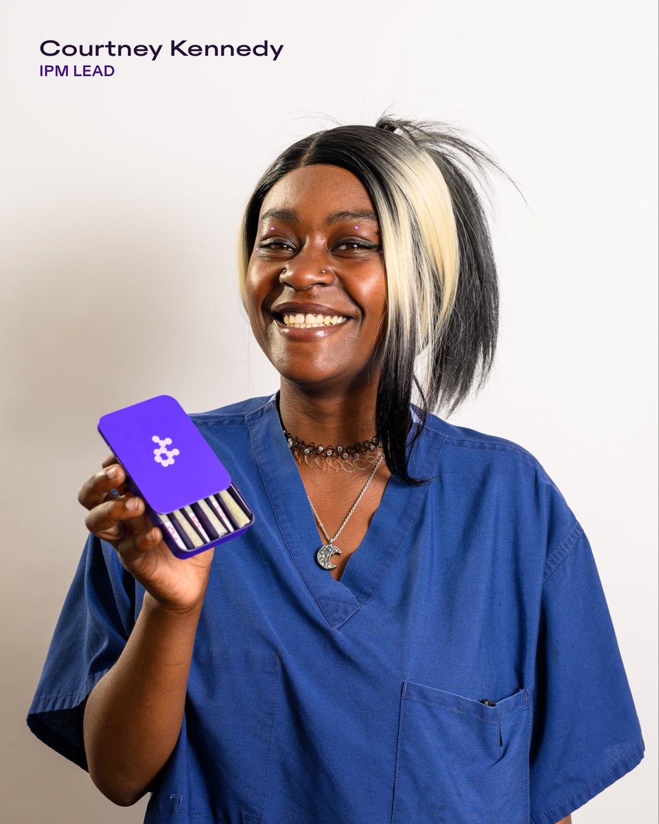 _THCDesign's tweet photo. Happy National Smile Day 😄 The people behind THC Design are what make us smile. From cultivation to packaging to fulfillment, this team brings the passion, care, and hard work that goes into every jar, bag, and pre-roll. 💜 https://t.co/02L2OG95rY