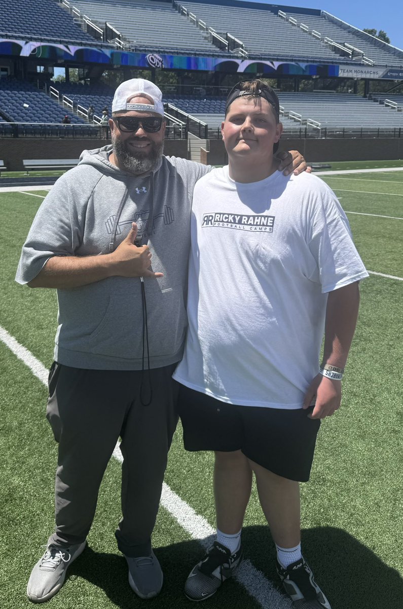 BigO1005's tweet photo. Great day @ODUFootball camp was so good and @CoachPhil_ODU is an awesome Oline coach. Thanks all the coaches and @RickyRahne for the great experience today. Get better each day!  #Gomonarchs @CoachDuncanNSA https://t.co/VzfN4Nba0g