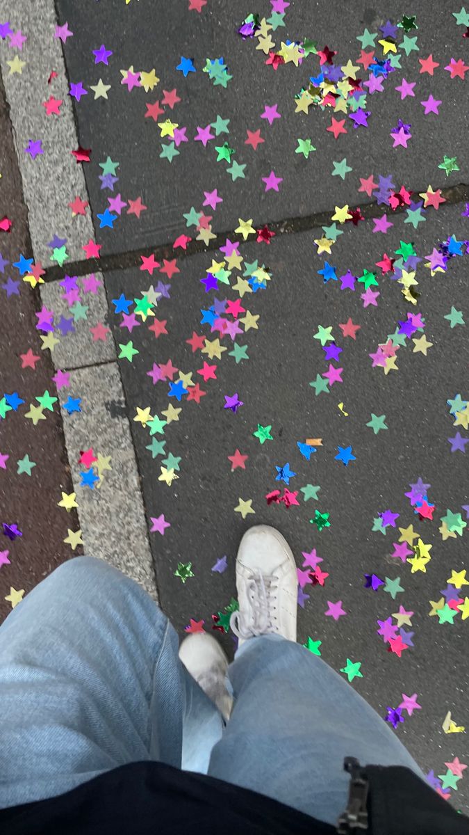naturaholic's tweet photo. star confetti ⭐ https://t.co/QKgJb7aZW1