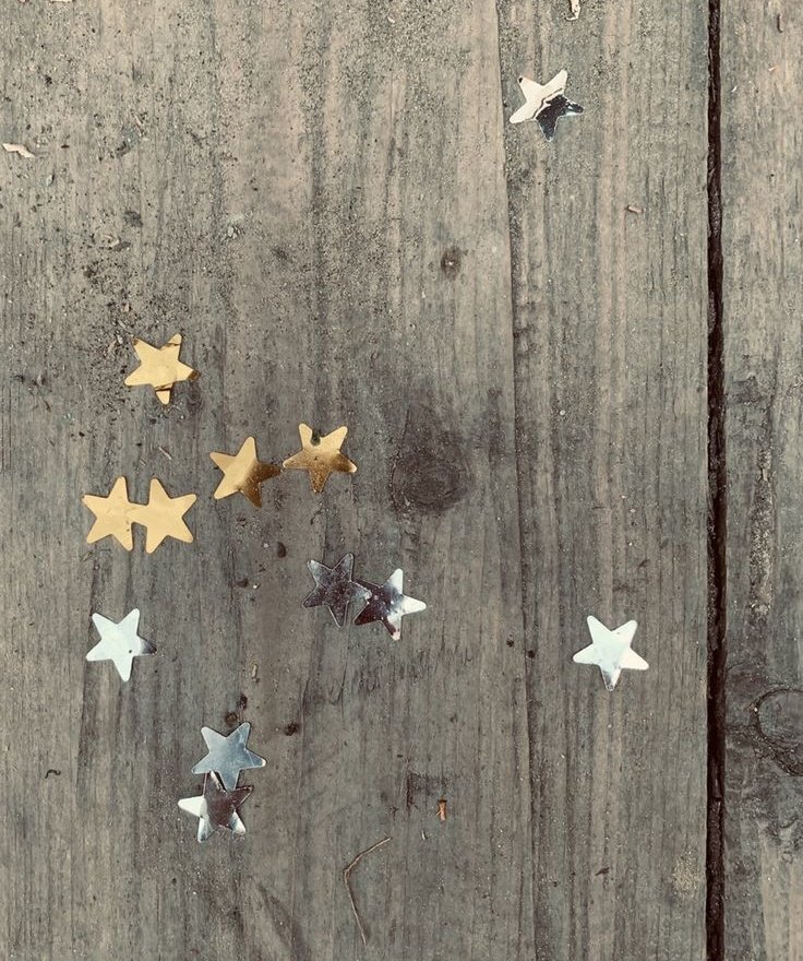 naturaholic's tweet photo. star confetti ⭐ https://t.co/QKgJb7aZW1