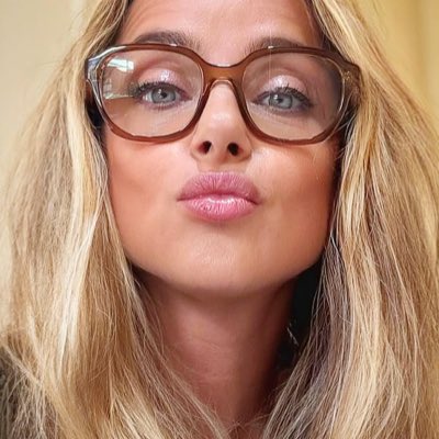 Fernanda_CidL's tweet photo. #NovaFotoDePerfil https://t.co/hBYvpiJLxY