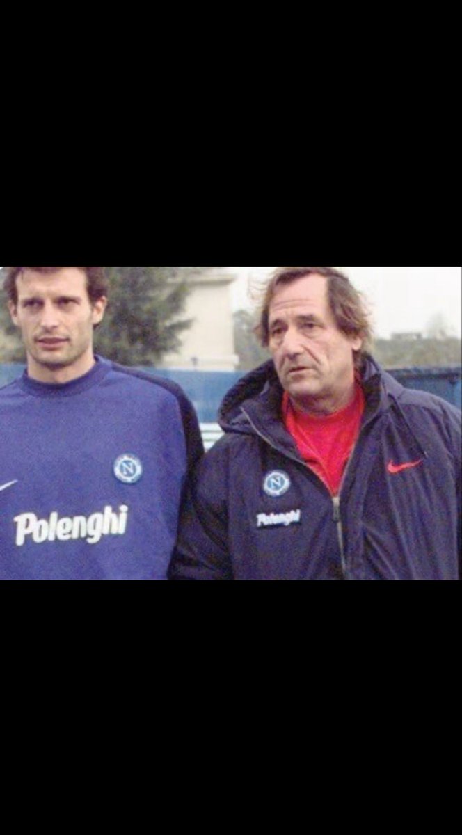 juve800's tweet photo. اخر مره اجتمعوا فيها في نابولي هبط سيريا بي

#شويه_رمم https://t.co/E18dLuW1A2