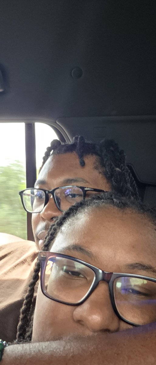 Not_Dom23's tweet photo. His definition of cuddling https://t.co/WN08QeFT97