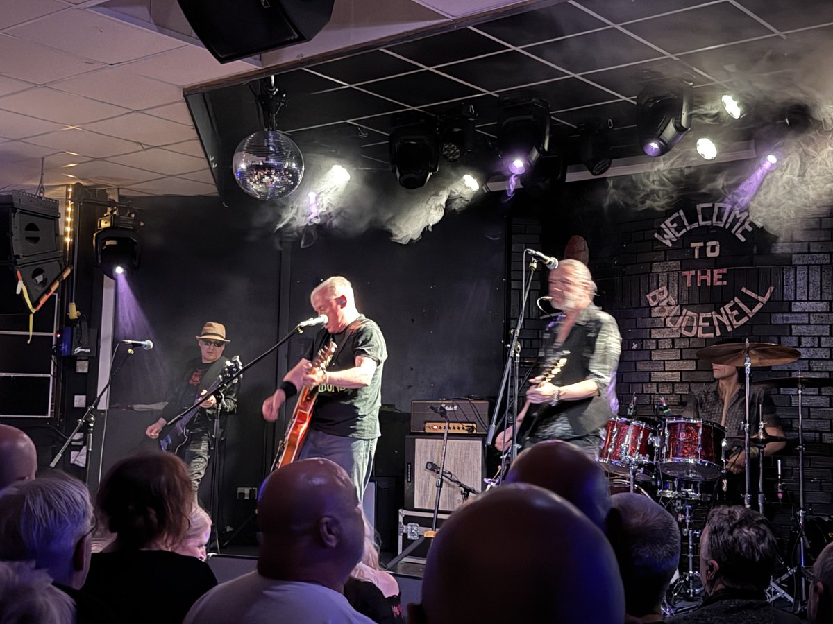 RaynerSean's tweet photo. Spear of Destiny at the Brudenell ce soir. A very special gig. https://t.co/zEeDVhzcb0