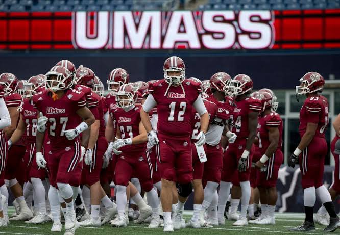 JakeReed65's tweet photo. I am blessed to have received an offer from @UMassFootball thank you coaches for this opportunity!!! @coachharasymiak @CoachWhiteUMass @Coach_Valentino 

@coach_spinnato @CRHFootball @Coach_JMcCarthy @brendancahill_ https://t.co/eJlHFymphr