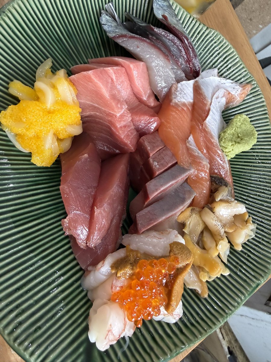 yuitango's tweet photo. ずーーーーーーーーっと行きたかったお店

刺盛り厚切りで海鮮欲満たされた✨
この刺し盛り2000円以下なんだよ　コスパ✨✨✨ https://t.co/dgSmLDRbUN