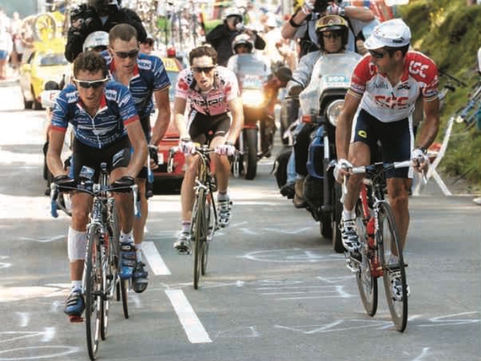 DamienPaxau's tweet photo. 🧵Le fil du mois : @LeTour de mes souvenirs

En attendant juillet et le Tour de France, je vous propose de parcourir notre pays à travers ses cols et les coureurs et étapes qui m’ont marqué dans l’histoire du cyclisme et de la Grande Boucle. C’est parti !

https://t.co/VMO35zgTMl https://t.co/jrXfklZNbU