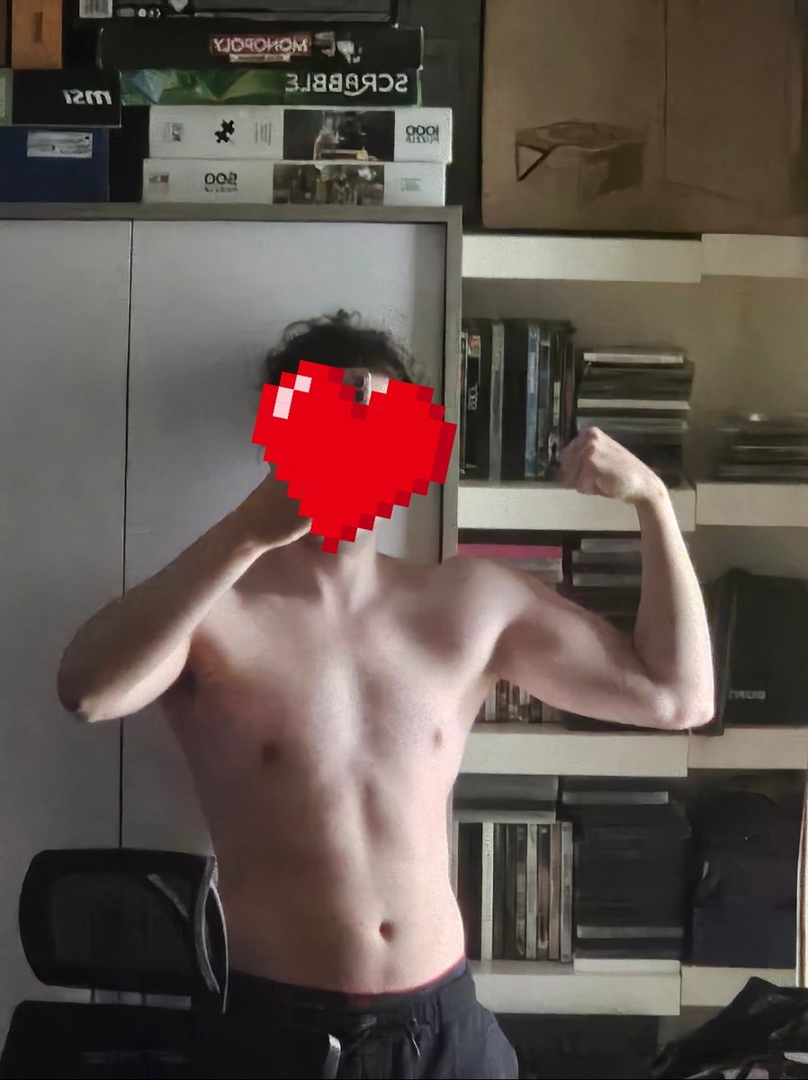 Moonlight182370's tweet photo. fit check https://t.co/IVIzmF1ol7
