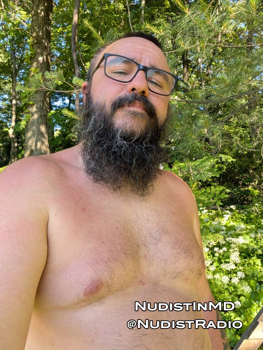 NudistRadio's tweet photo. If you build it, they will plant!🍅🌶️
Put in two raised beds today. Since I did the hard work, I get to stand back in the shade and watch the rest, lol.
#gardening #stillbare #stillfree https://t.co/WHgu39phal