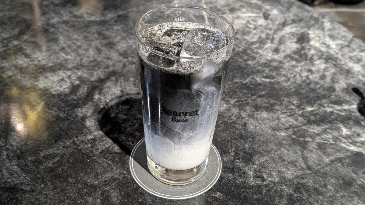 liqueur7777's tweet photo. Eargrey Black Terine　― 凛 ―
Black Cheese Cake　― Genten ―
Affogato Black Pudding　― 漆 ―
Black Latte

#SecretBase 
#目黒区 https://t.co/dGO50D3VWs