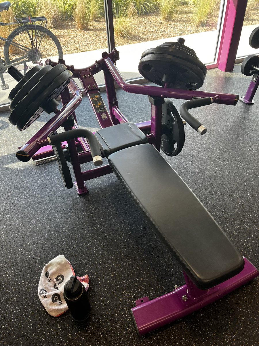 Atm824's tweet photo. I’ve been following @DeanTTraining  for a few months now - excellent content. I have not done a barbell bench press in a few months, and I don’t miss it at all. This machine is the way! https://t.co/ECxZXzrm7G
