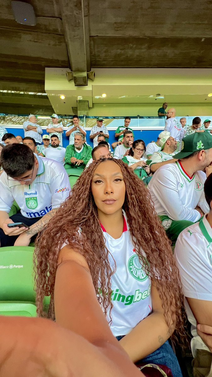 heinemichellao's tweet photo. Domingo de Palmeiras 💚 https://t.co/1RWnVSwv5Q