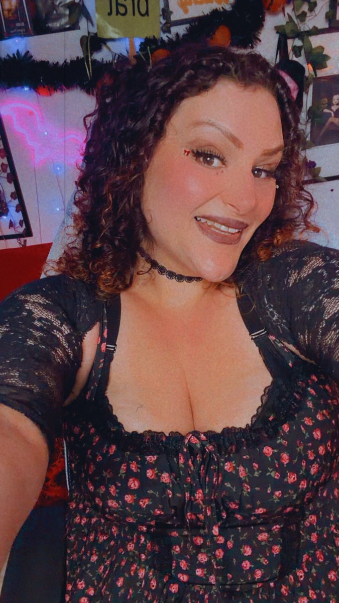GothiccFoodie's tweet photo. We are live because my TV episode is going viral again and I'm here to milk this cow until the algorithm calls animal control LOL
https://t.co/bbD6GclvIx
Pls RT https://t.co/OIveuVGKmO